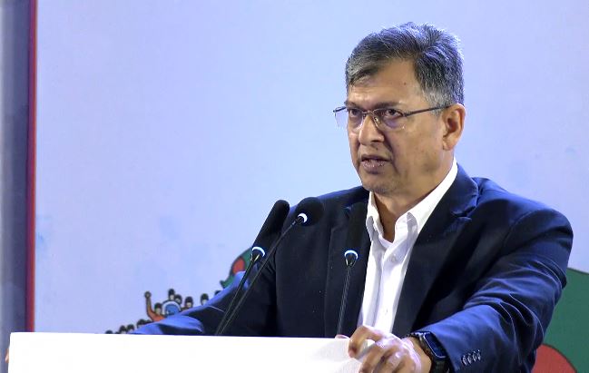 দেশের রাজনীতিতে আওয়ামী লীগ আর কখনো ফিরবে না, বিচারের মুখোমুখি হতেই হবে : স্বরাষ্ট্রমন্ত্রী ছবি: ভিডিও থেকে নেওয়া।