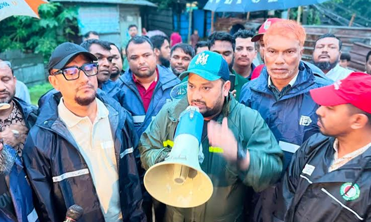 ক্ষতিগ্রস্ত মানুষের দ্বারে দ্বারে ত্রাণ পৌঁছে দেওয়া হবে : মীর হেলাল ছবি : সংগৃহীত বাসস