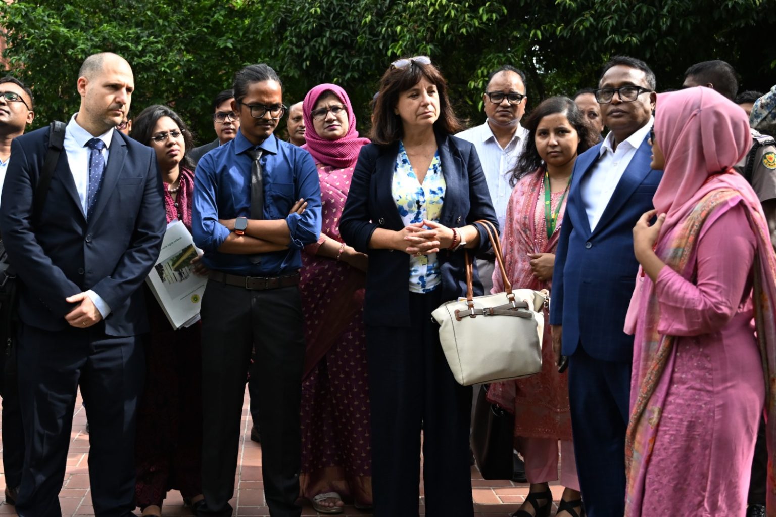 জুলাই গণঅভ্যুত্থান স্মৃতি জাদুঘর পরিদর্শন করলেন আইপিইউ মহাসচিব অ্যান্ডা ফিলিপ আইপিইউ মহাসচিব অ্যান্ডা ফিলিপ তার নেতৃত্বাধীন প্রতিনিধি দলসহ আজ ঢাকার শেরে বাংলা নগরে অবস্থিত জুলাই গণঅভ্যুত্থান স্মৃতি জাদুঘর পরিদর্শন করেন। ছবি: বাসস